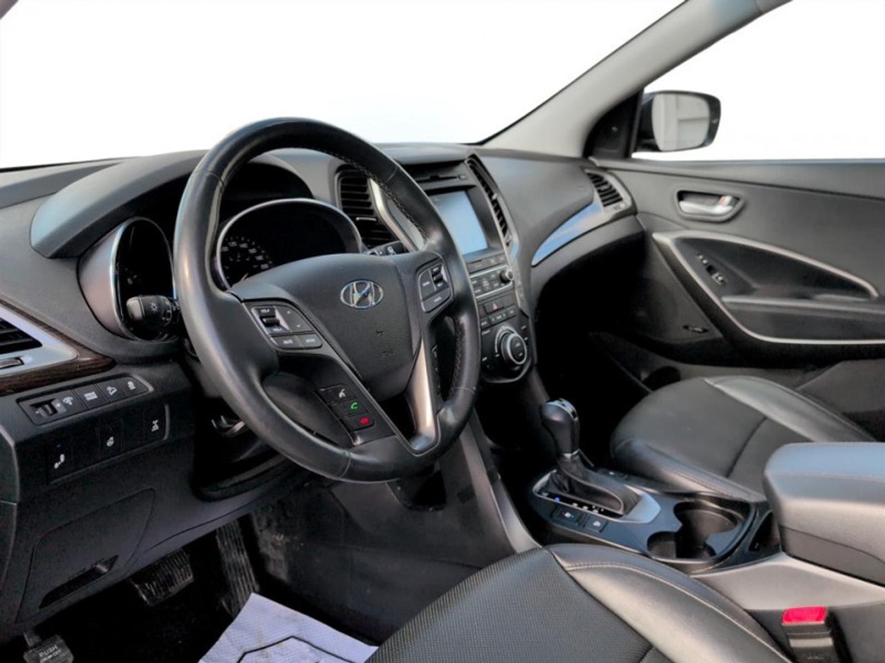 2017 Hyundai Santa Fe Sport 2.0T Limited  *CLEAN CARFAX* Photo