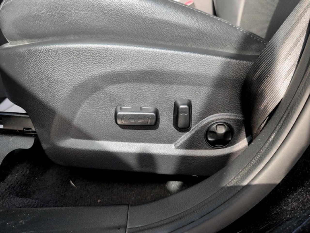 2017 Hyundai Santa Fe Sport 2.0T Limited  *CLEAN CARFAX* Photo