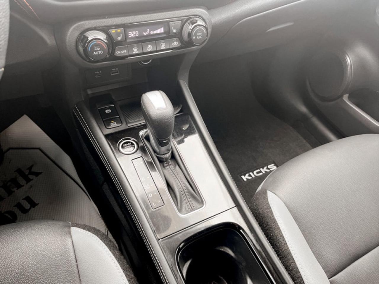 2024 Nissan Kicks SR Premium  *PRIMA TEX SEATS - 360 CAM* Photo