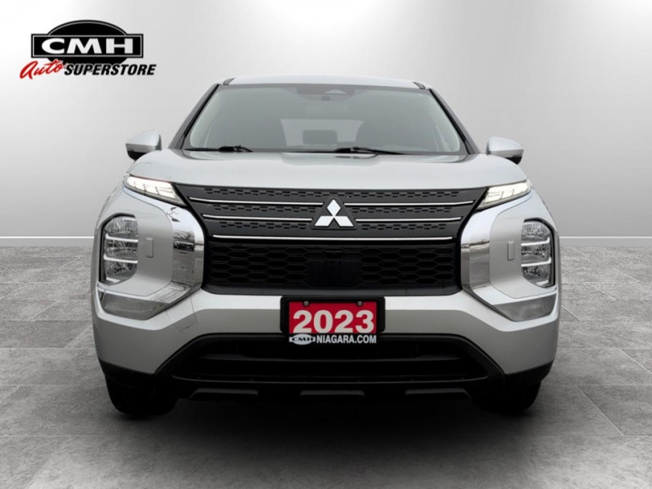 2023 Mitsubishi Outlander Phev ES  **7-PASSENGER** Photo