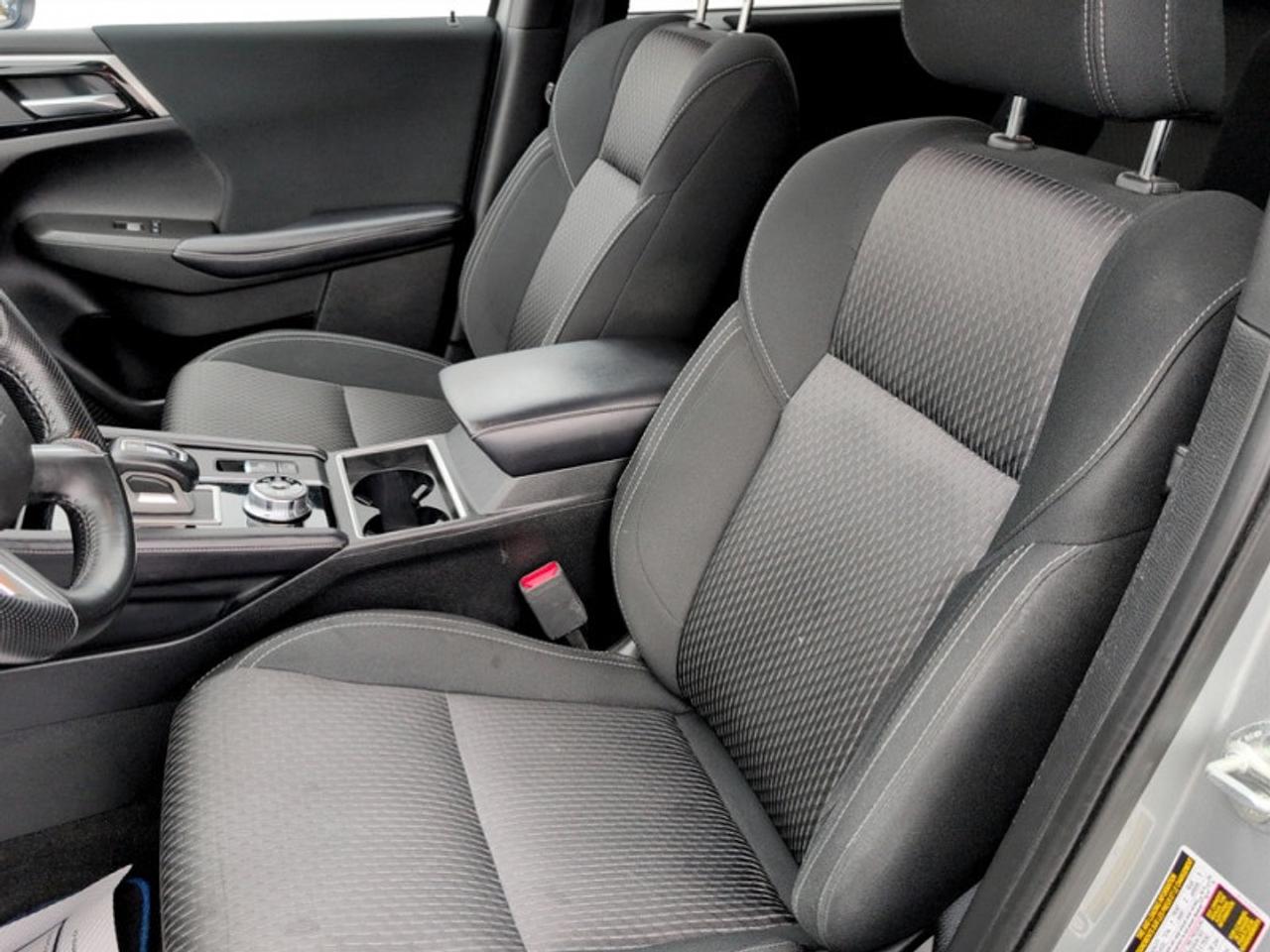 2023 Mitsubishi Outlander Phev ES  **7-PASSENGER** Photo