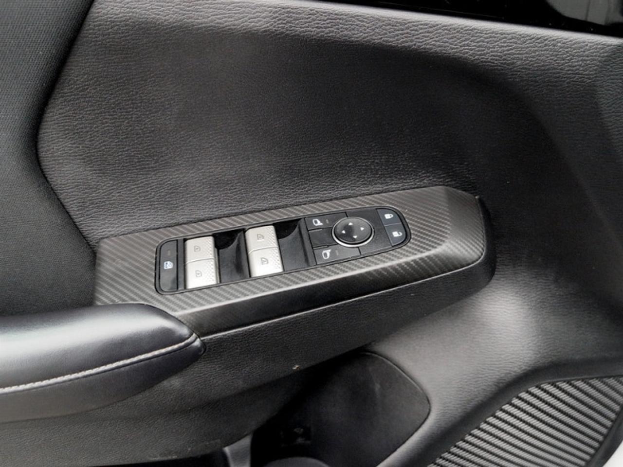 2023 Mitsubishi Outlander Phev ES  **7-PASSENGER** Photo