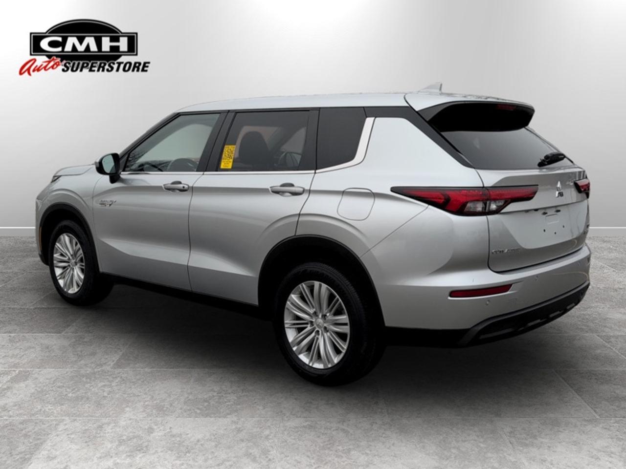 2023 Mitsubishi Outlander Phev ES  **7-PASSENGER** Photo