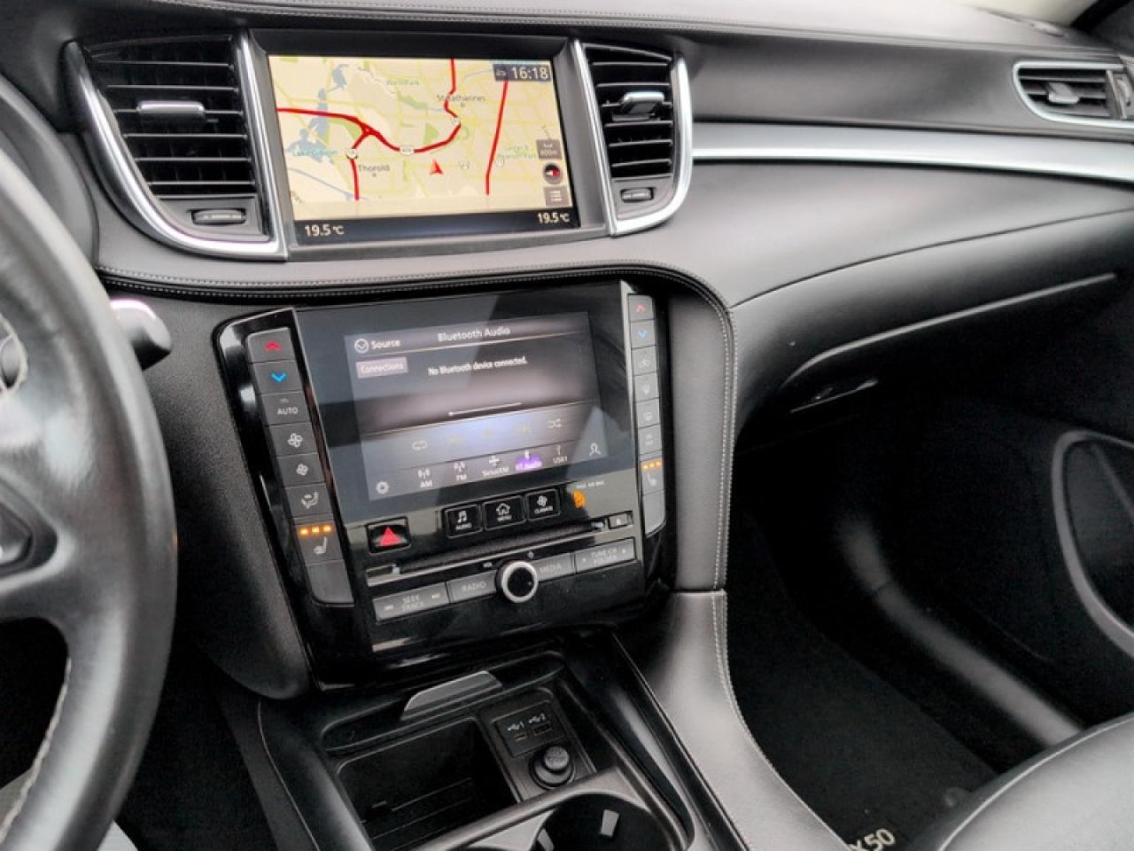 2020 Infiniti QX50 ESSENTIAL AWD  **LOW MILEAGE** Photo