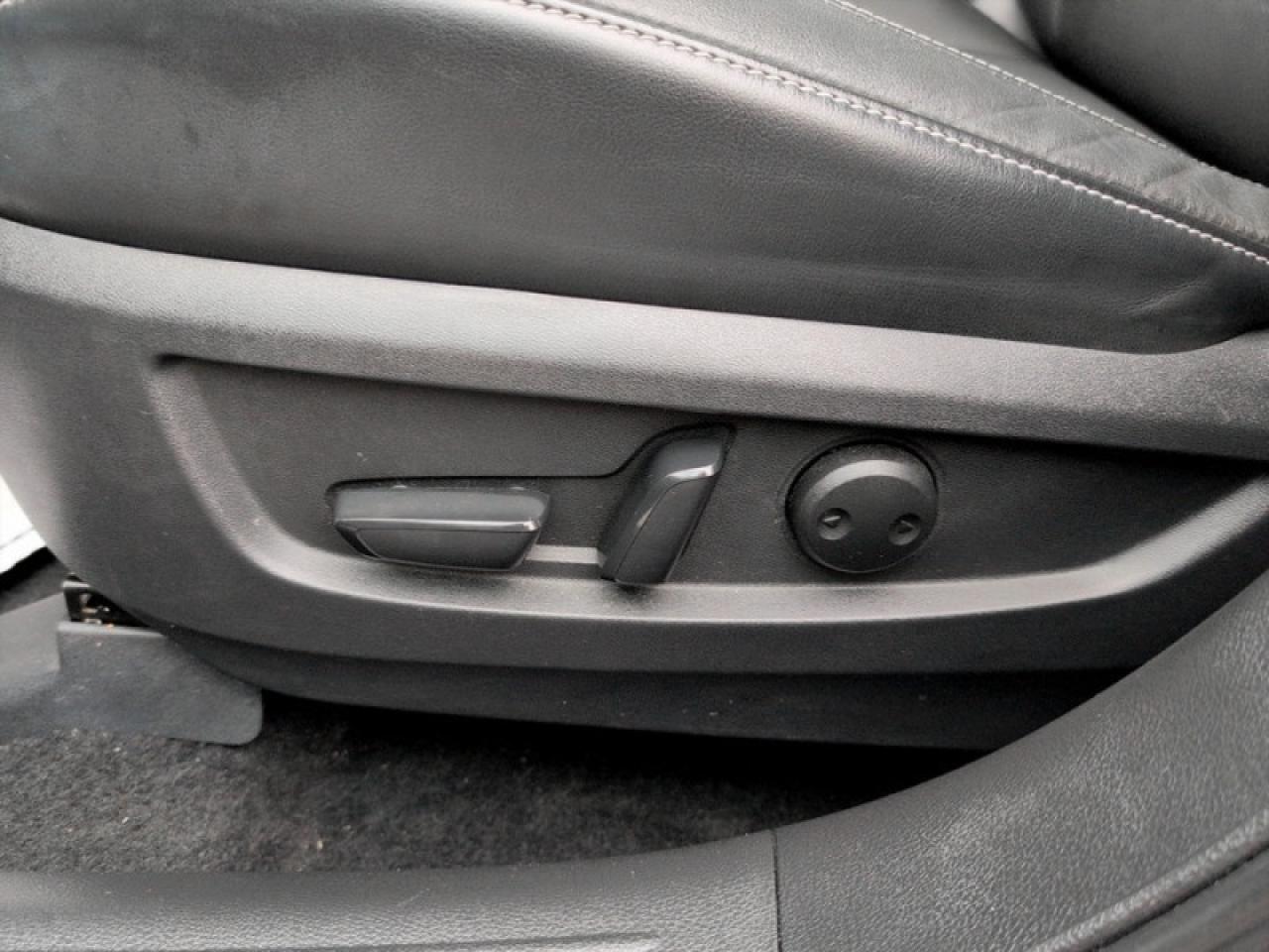 2020 Infiniti QX50 ESSENTIAL AWD  **LOW MILEAGE** Photo