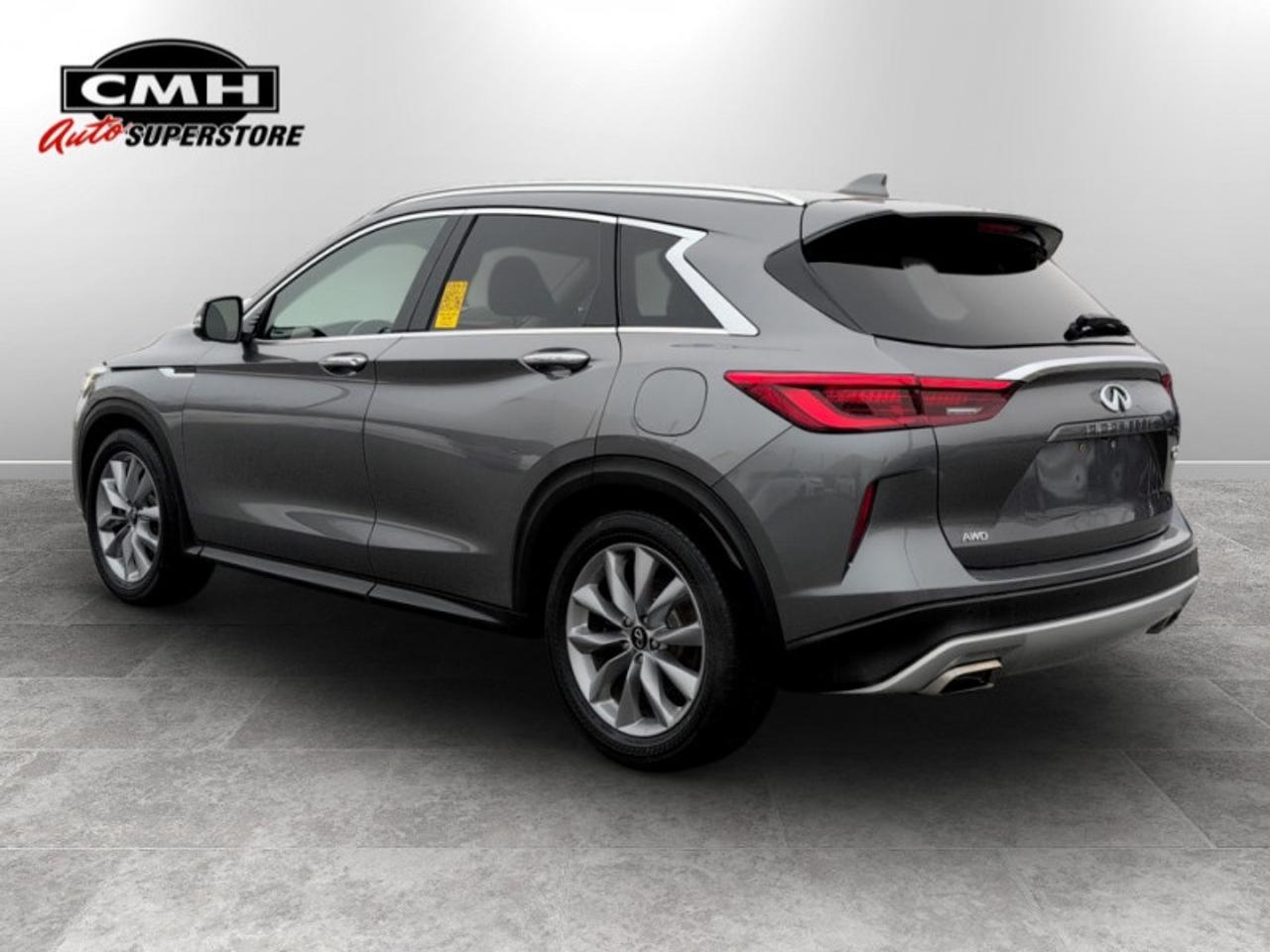 2020 Infiniti QX50 ESSENTIAL AWD  **LOW MILEAGE** Photo