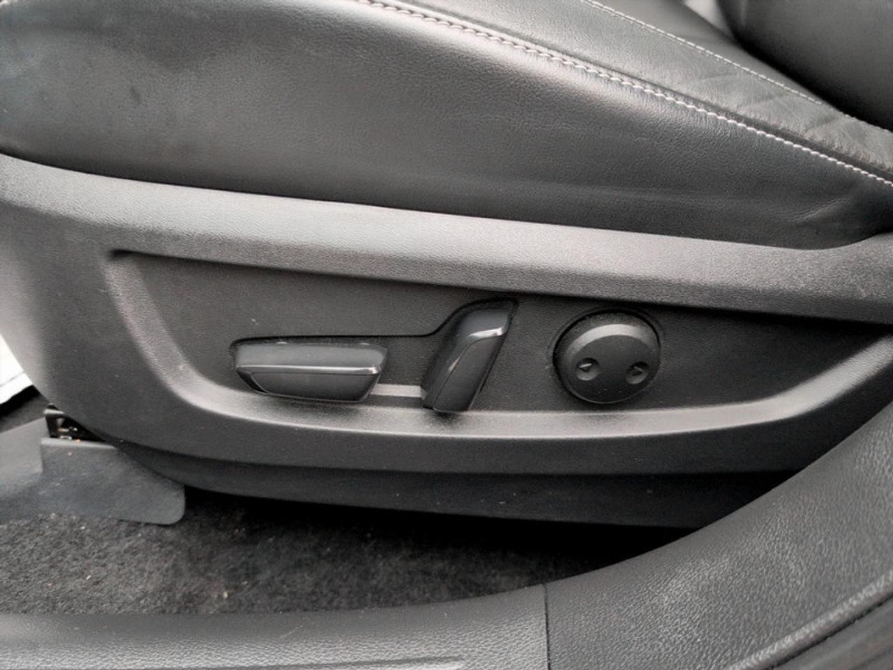 2020 Infiniti QX50 ESSENTIAL AWD  **LOW MILEAGE** Photo