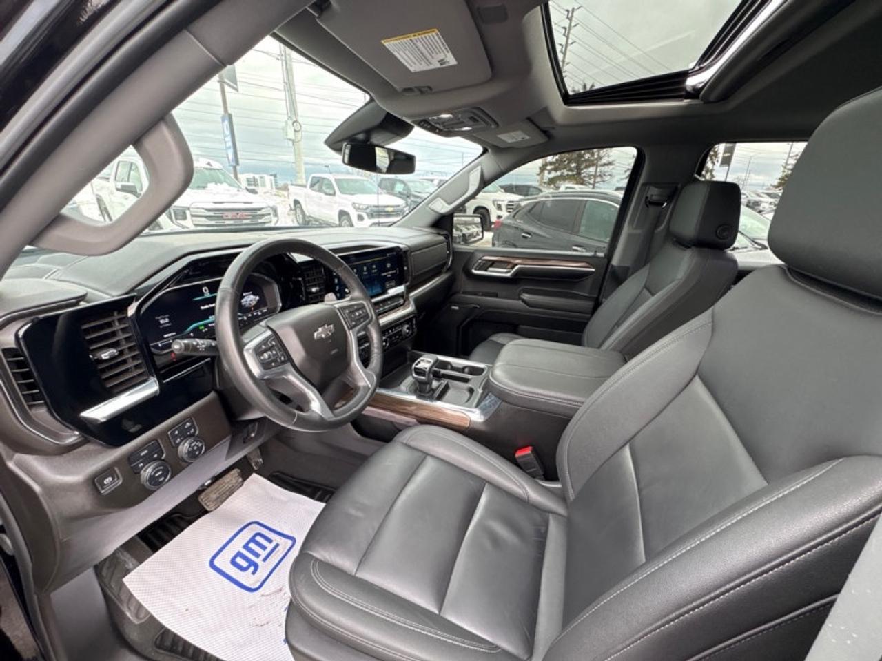 2024 Chevrolet Silverado 1500 RST  LEATHER|SUNROOF|5.3L Photo