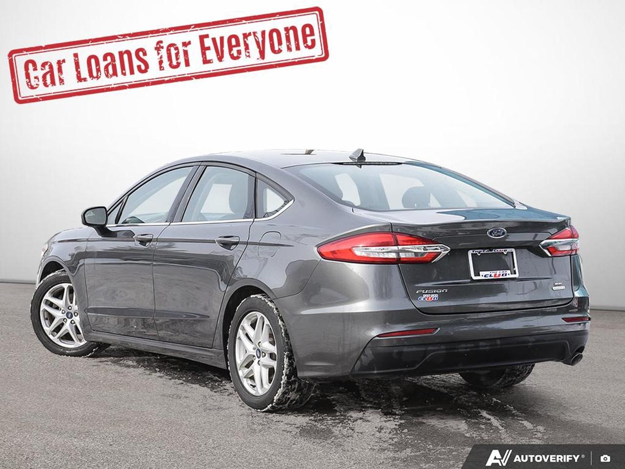 2019 Ford Fusion SE Photo