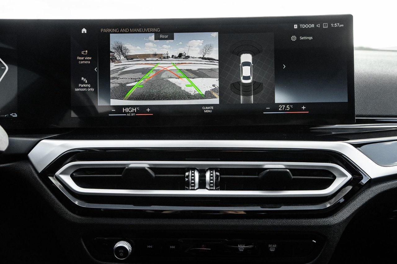 2023 BMW 3 Series 330e xDrive Photo