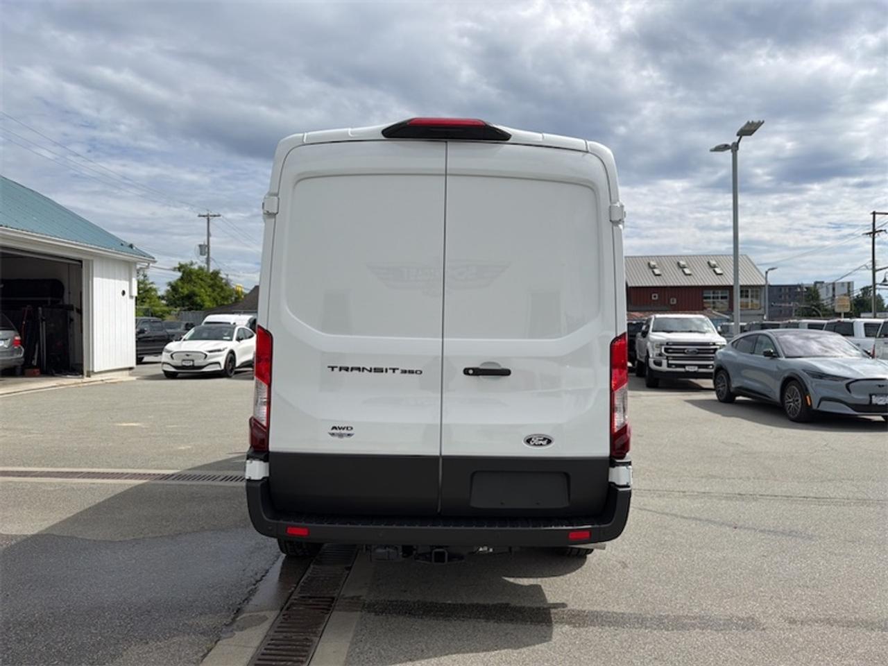 2026 Ford Transit Cargo Van BASE Photo3