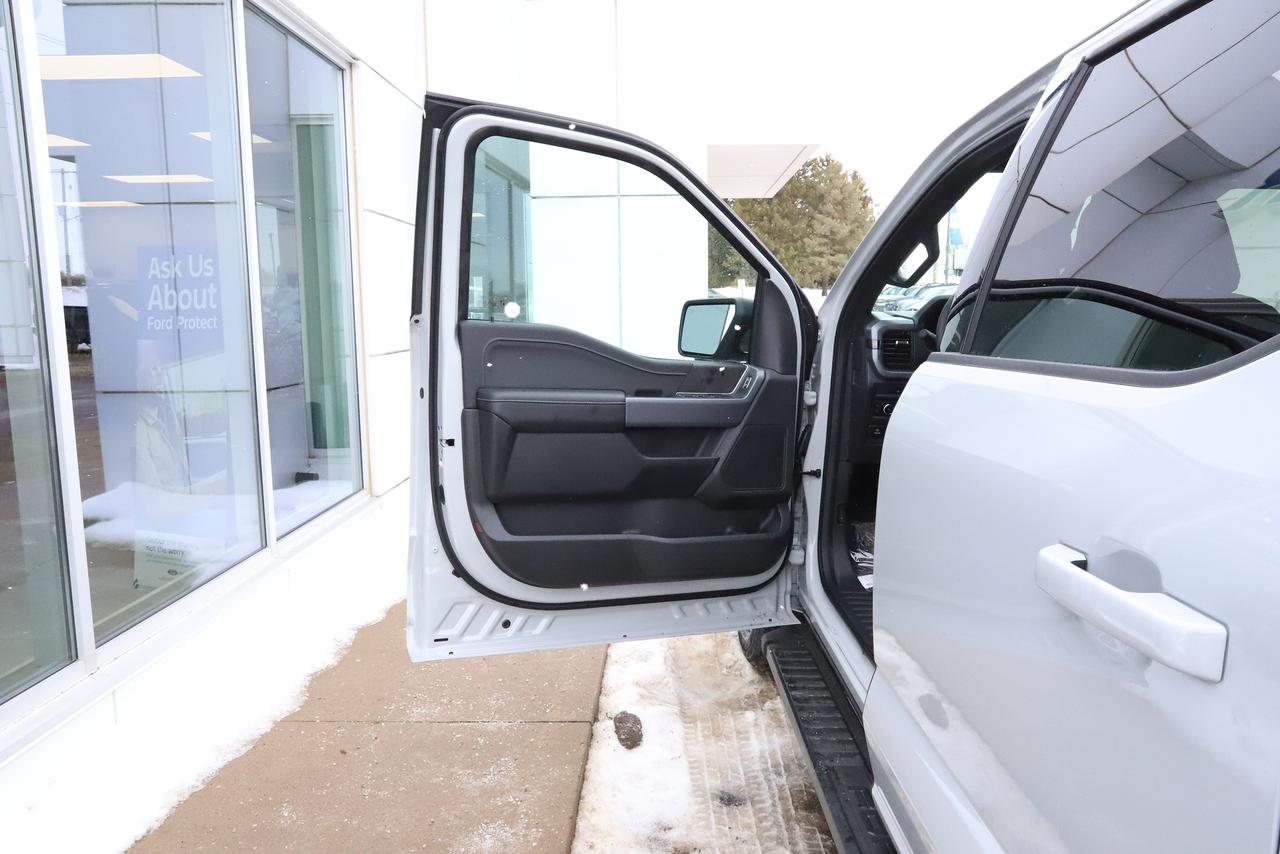 2026 Ford F-150 XLT 4WD SuperCrew 5.5' Box Photo