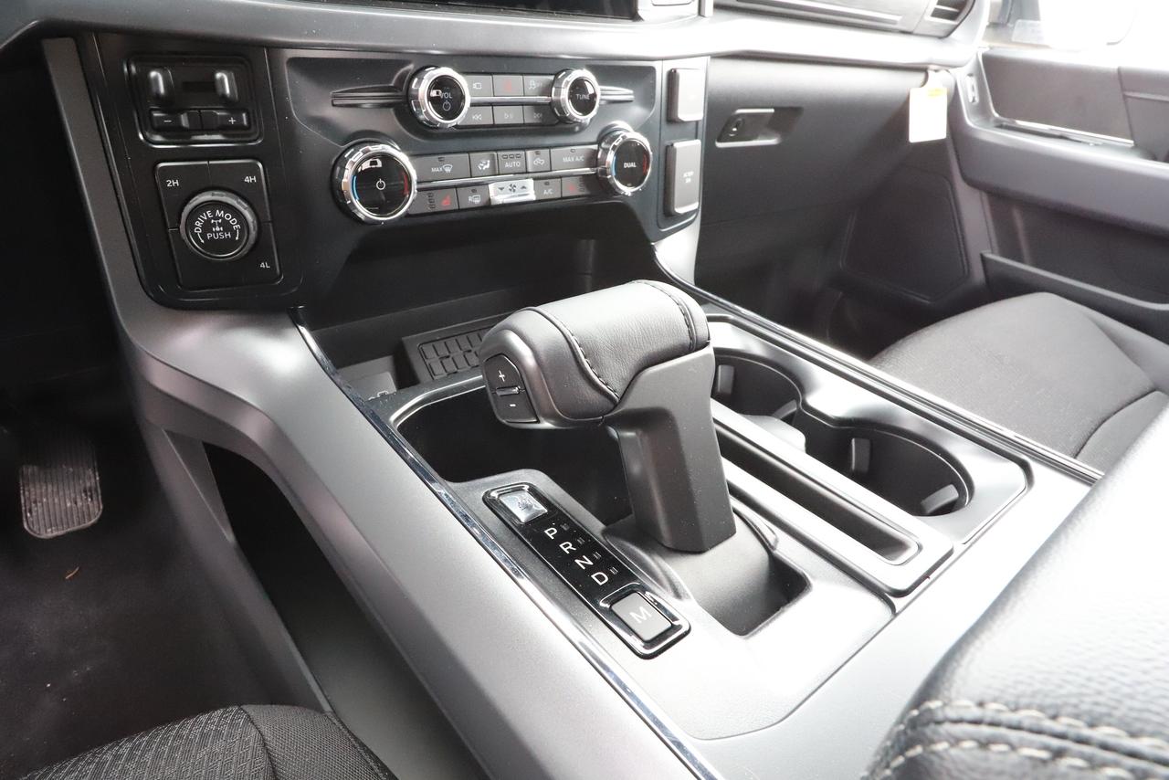 2026 Ford F-150 XLT 4WD SuperCrew 5.5' Box Photo