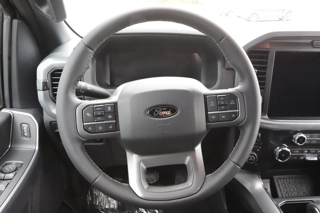 2026 Ford F-150 XLT 4WD SuperCrew 5.5' Box Photo