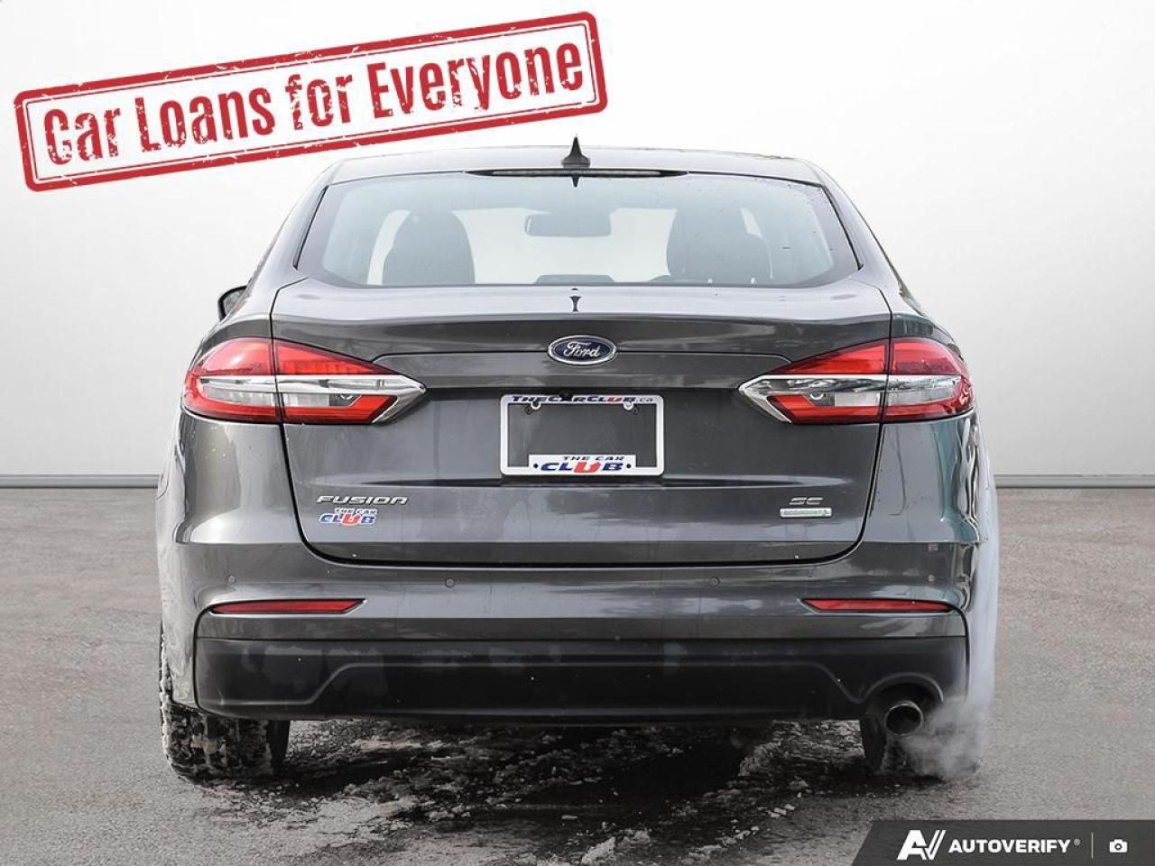 2019 Ford Fusion SE Photo