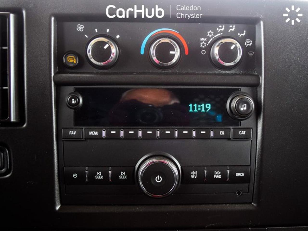 2023 GMC Savana Cargo Van RWD 2500 135" Backup Camera Air condition Photo