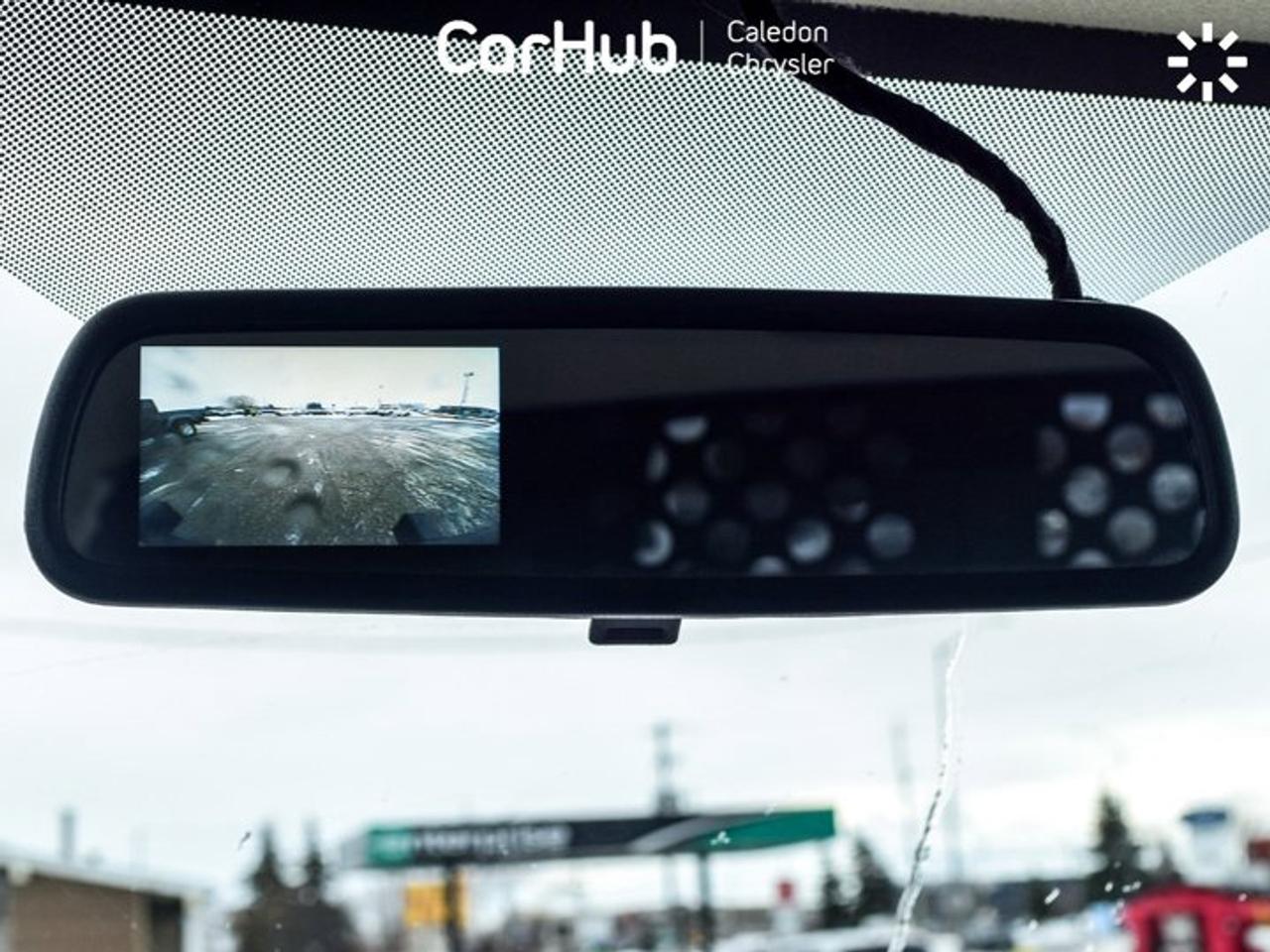 2023 GMC Savana Cargo Van RWD 2500 135" Backup Camera Air condition Photo