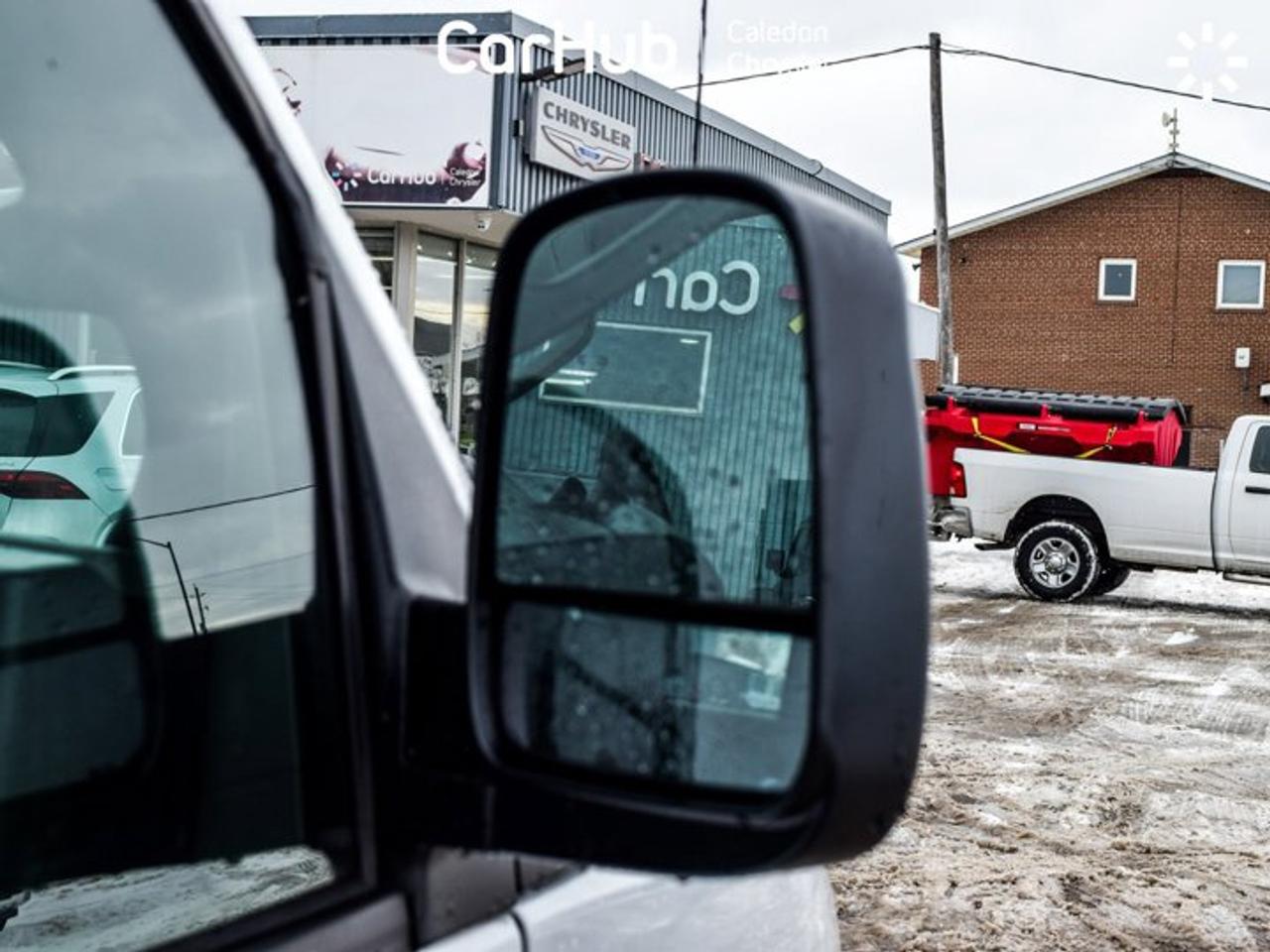 2023 GMC Savana Cargo Van RWD 2500 135" Backup Camera Air condition Photo