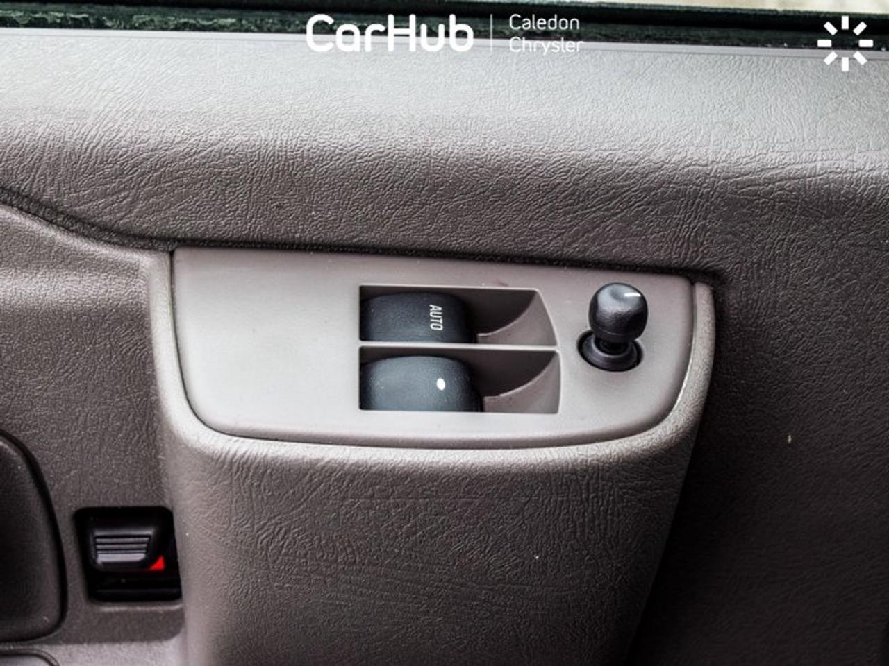 2023 GMC Savana Cargo Van RWD 2500 135" Backup Camera Air condition Photo