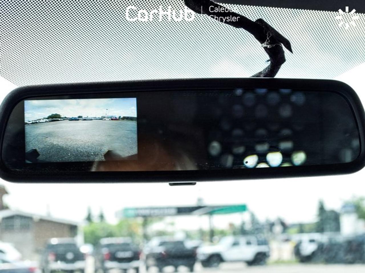 2023 GMC Savana Cargo Van RWD 2500 135" Backup Camera Air condition Photo