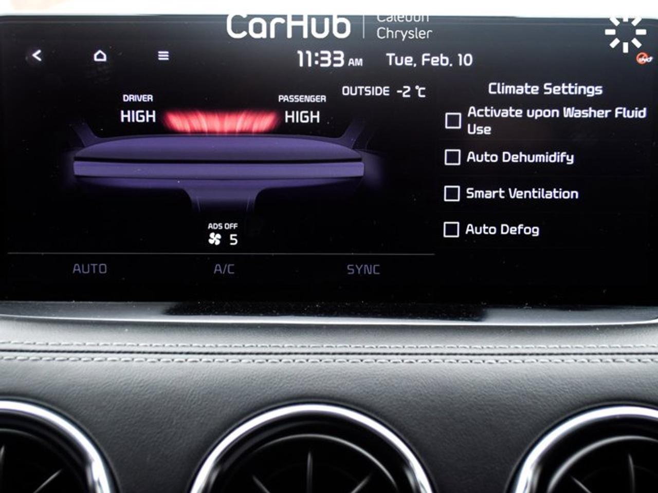 2022 Kia Stinger GT Limited AWD Sunroof Heated and Ventilated Front Seats Navigation Photo