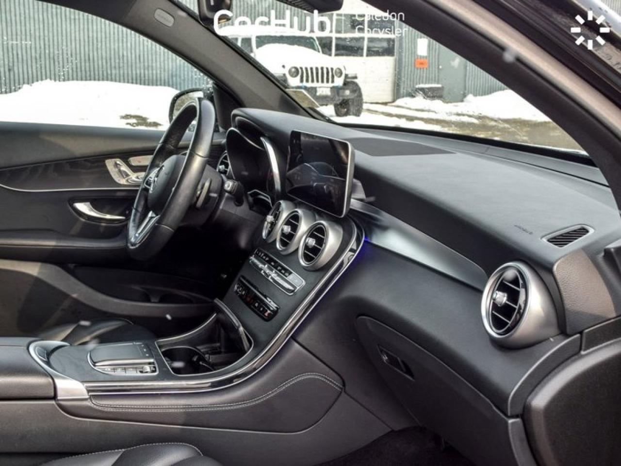 2020 Mercedes-Benz GLC GLC 300 Photo