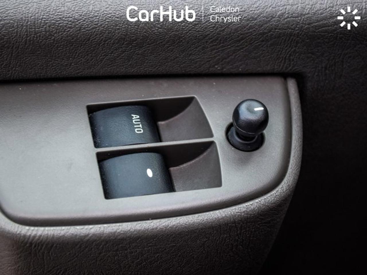 2024 Chevrolet Express Cargo Van RWD 2500 135"Backup Camera Air condition Photo