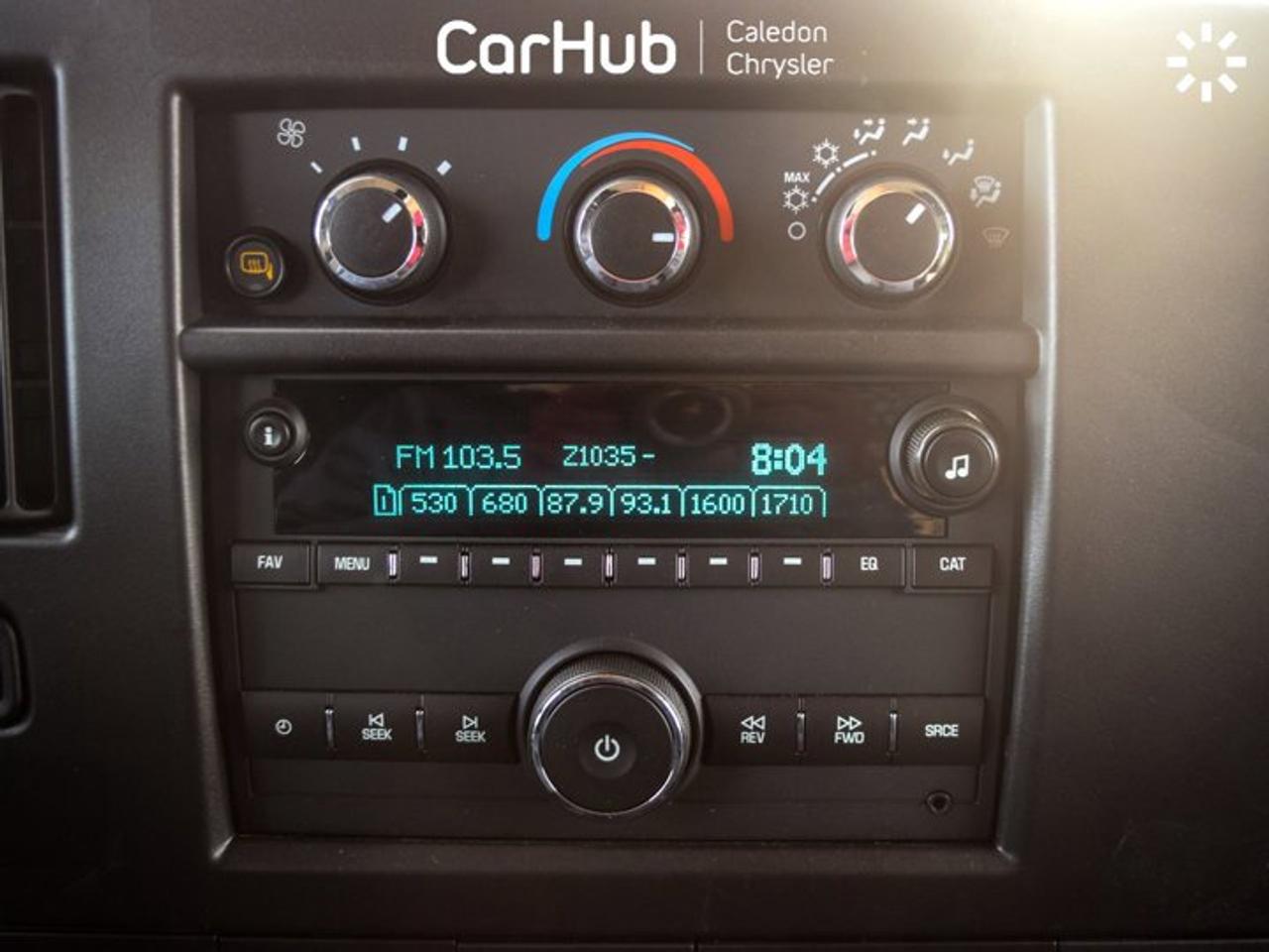 2024 Chevrolet Express Cargo Van RWD 2500 135"Backup Camera Air condition Photo