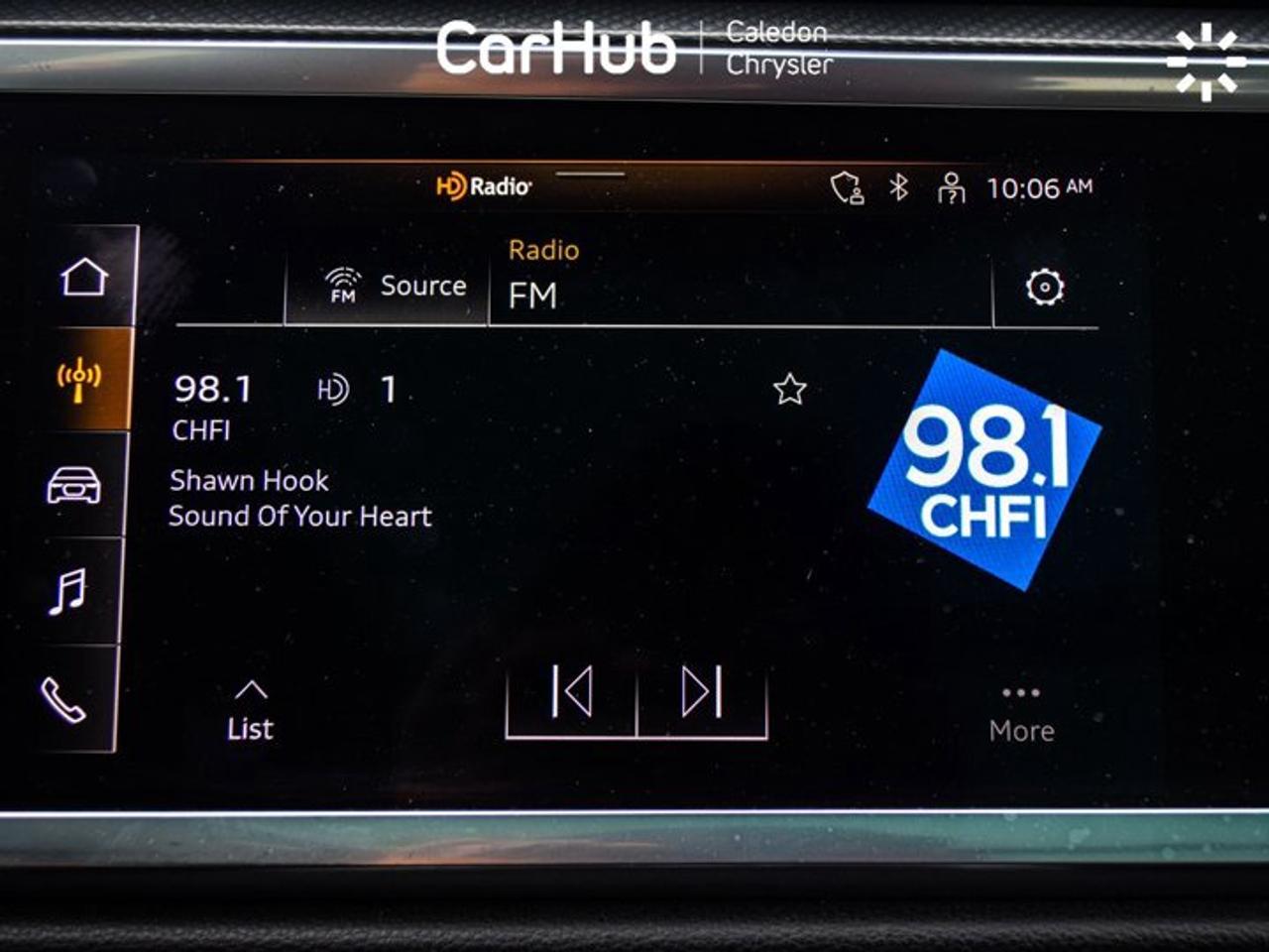 2022 Audi Q3 Komfort Quattro Pano Sunroof Leather Heated Front Seats Photo