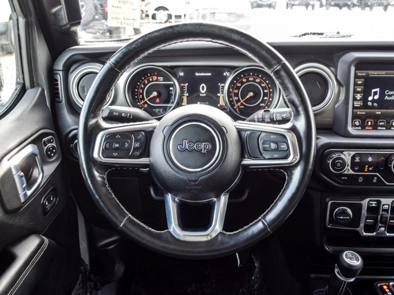 2021 Jeep Wrangler Unlimited Sahara Freedom Top Navi Remote Star Heated Front Seats Photo