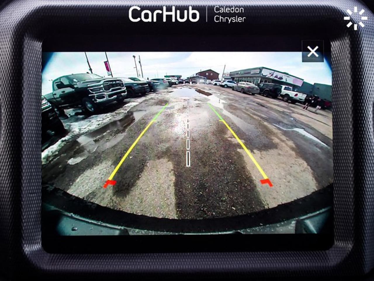 2021 Jeep Wrangler Unlimited Sahara Freedom Top Navi Remote Star Heated Front Seats Photo