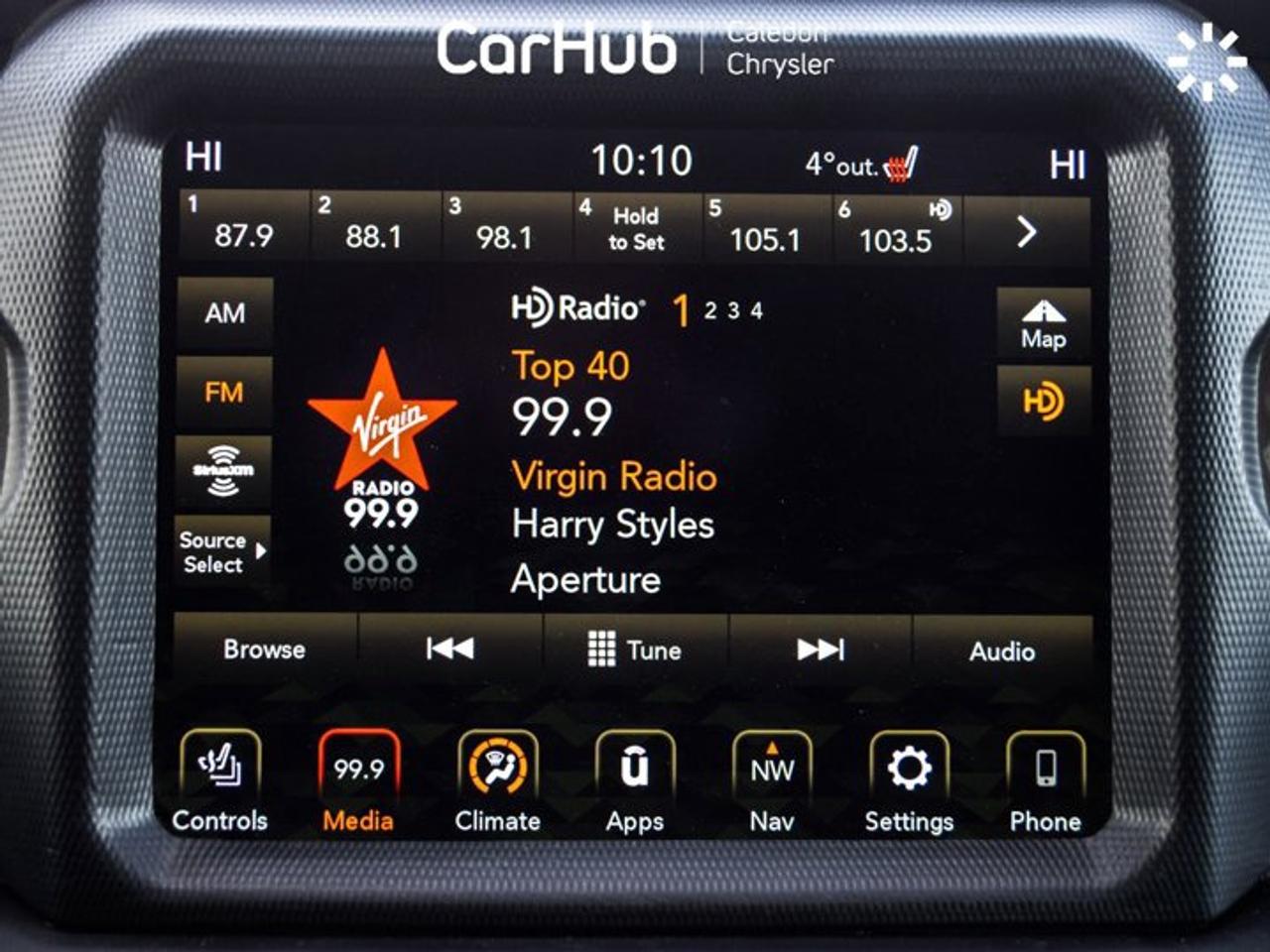 2021 Jeep Wrangler Unlimited Sahara Freedom Top Navi Remote Star Heated Front Seats Photo