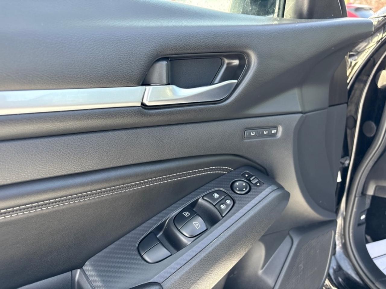 2019 Nissan Altima Platinum  Platinum edition Photo