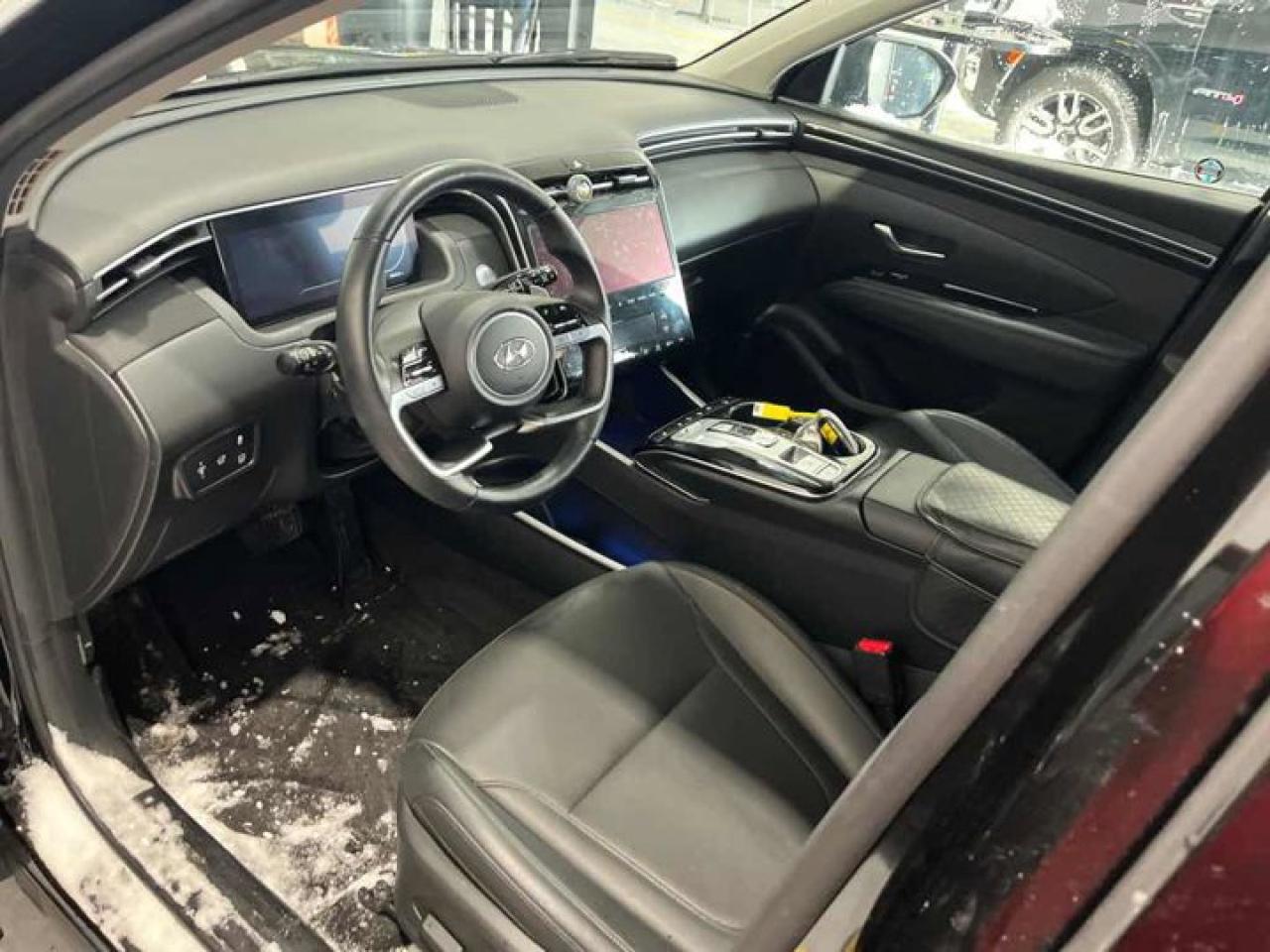 2024 Hyundai Tucson Hybrid Luxury Hybrid AWD | Leather | Heated Seats + Steering | Bose Audio | Panoramic Sunroof | and More ! Photo