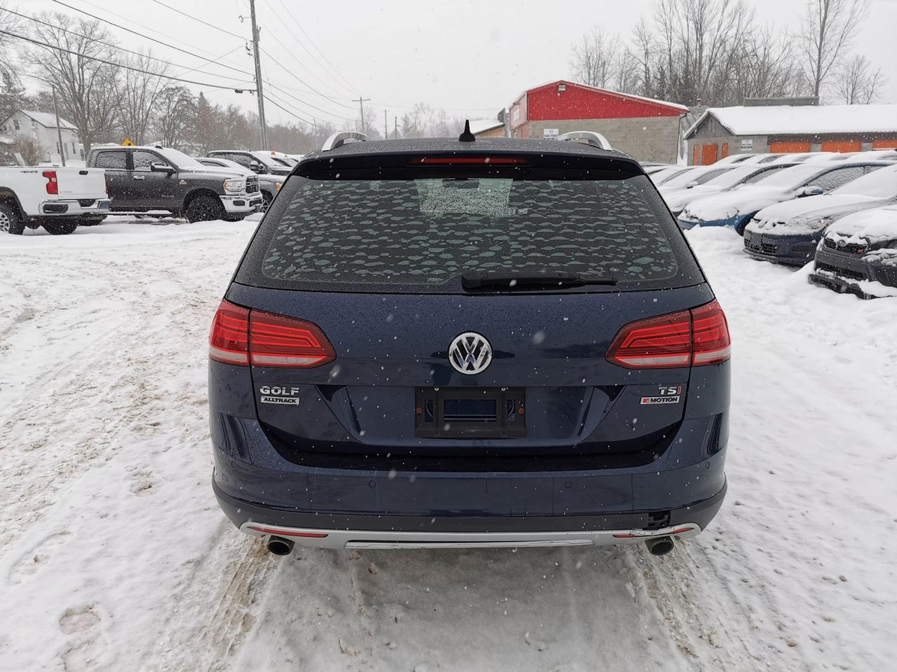 2018 Volkswagen Golf Alltrack Photo