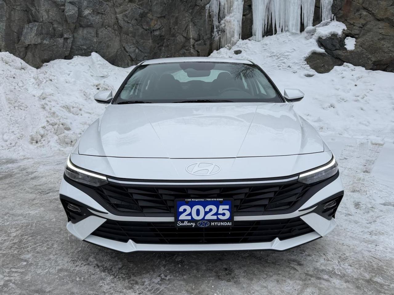 2025 Hyundai Elantra Essential IVT Photo