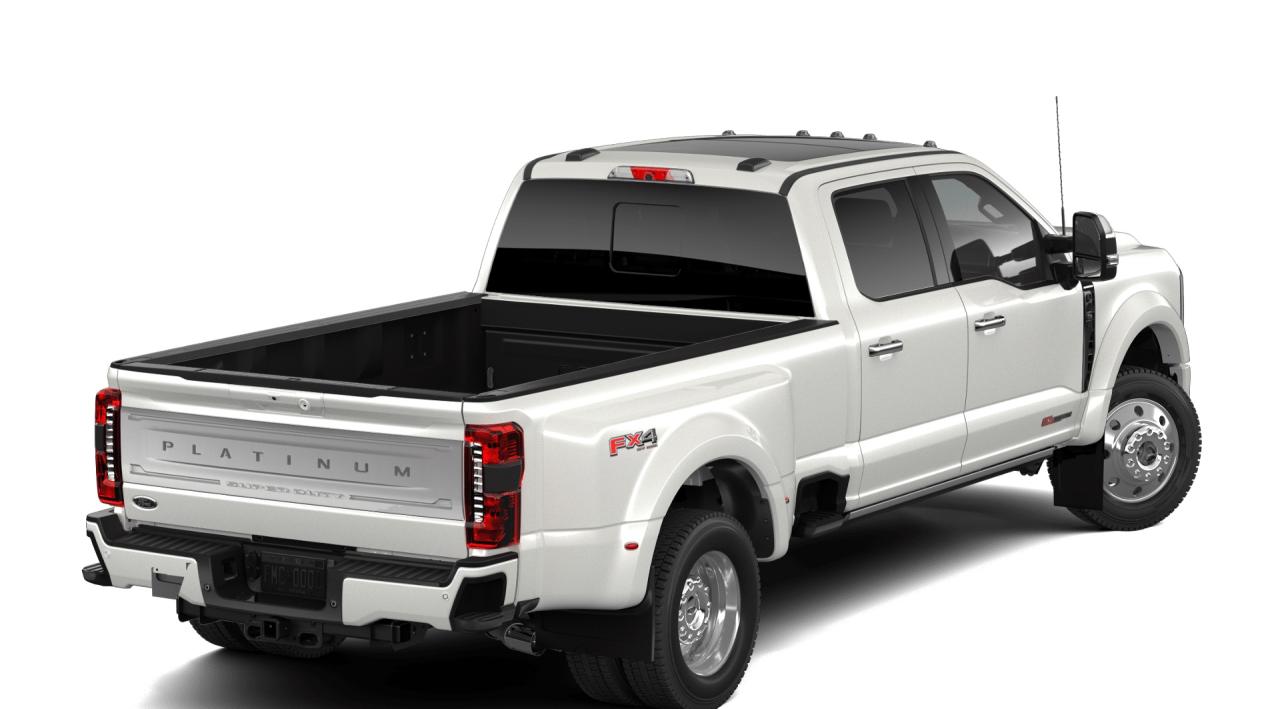 2026 Ford F-450 Super Duty DRW Platinum Photo2
