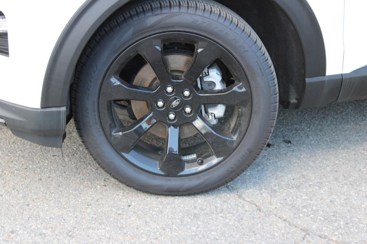 2024 Ford Explorer ST-Line Photo