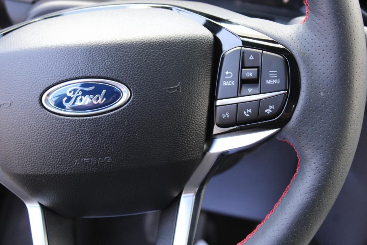 2024 Ford Explorer ST-Line Photo
