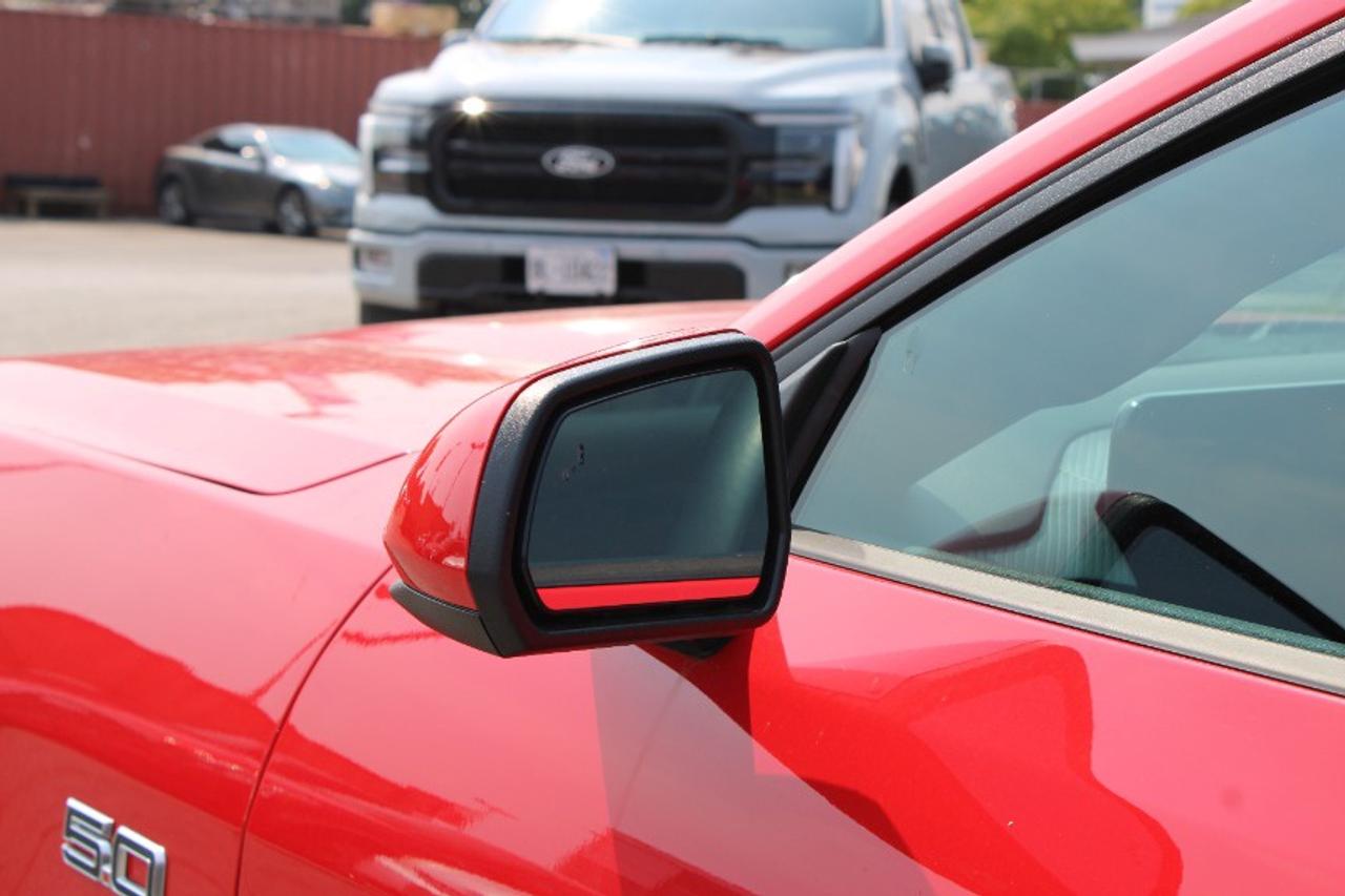 2025 Ford Mustang GT Premium Convertible Photo