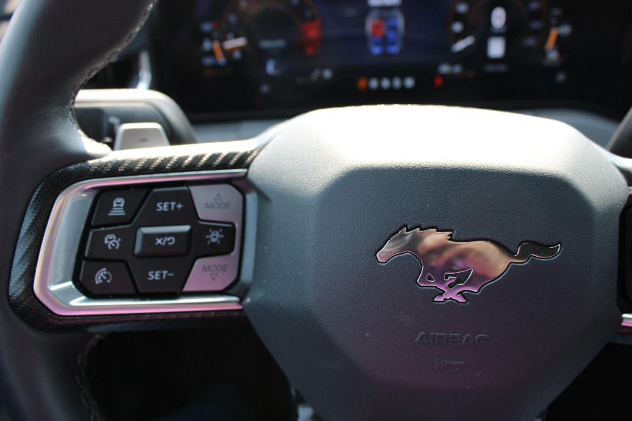 2025 Ford Mustang GT Premium Convertible Photo