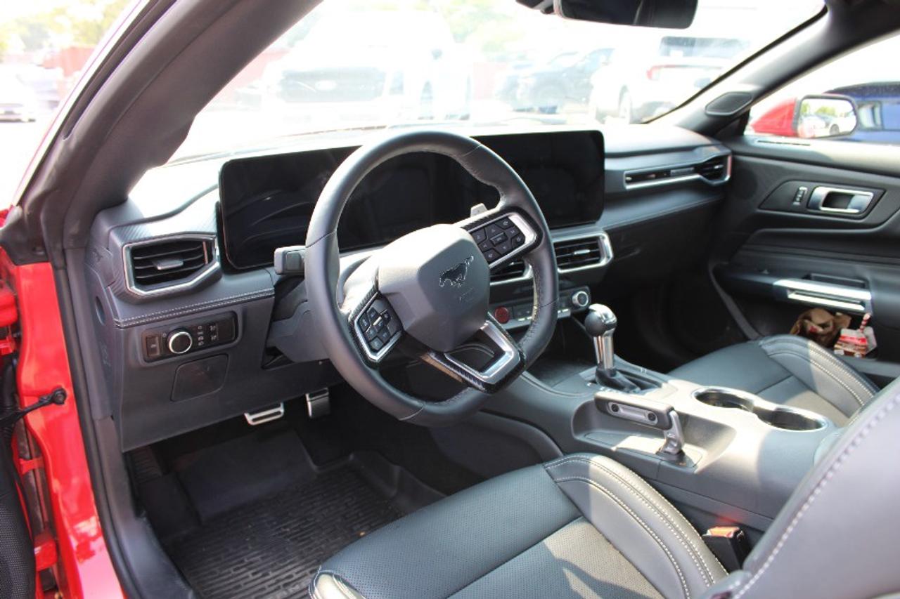 2025 Ford Mustang GT Premium Convertible Photo