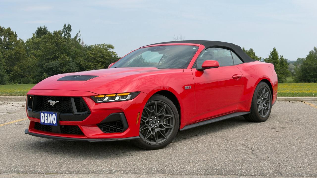 2025 Ford Mustang GT Premium Convertible Photo1