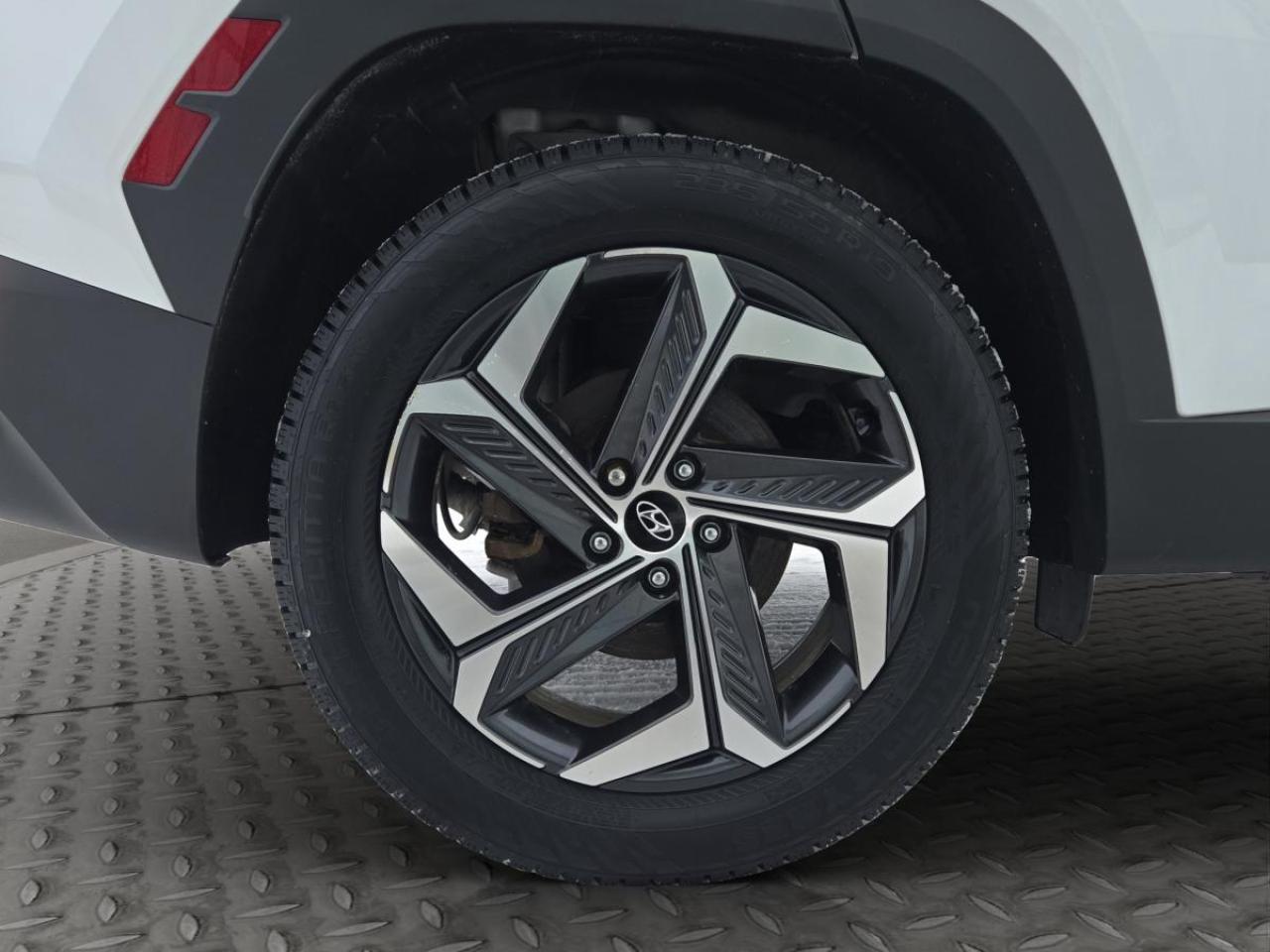 2022 Hyundai Tucson Hybrid Luxury Photo