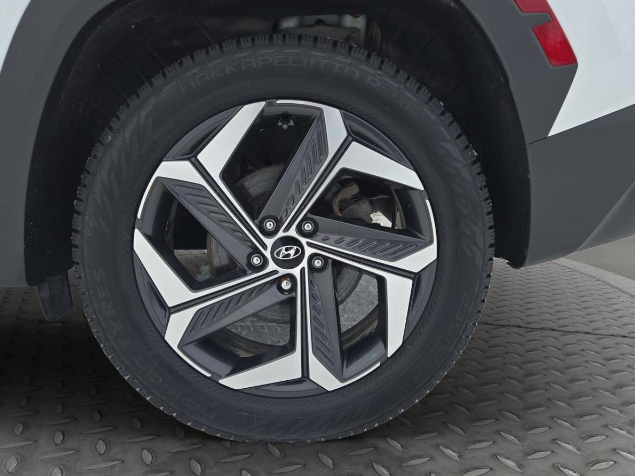 2022 Hyundai Tucson Hybrid Luxury Photo