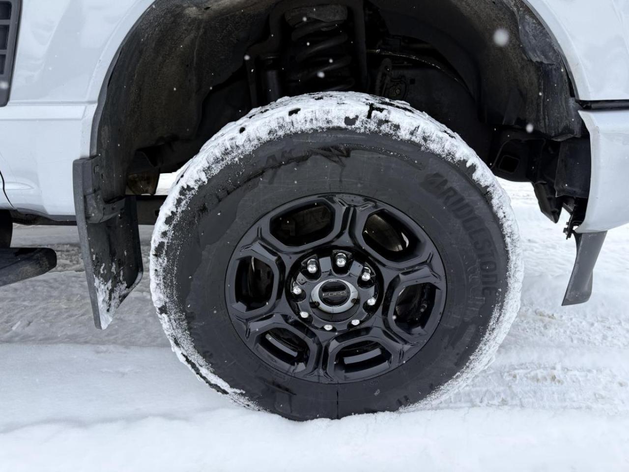 2023 Ford F-250 Super Duty SRW XLT 4WD SUPERCAB 8' BOX Photo