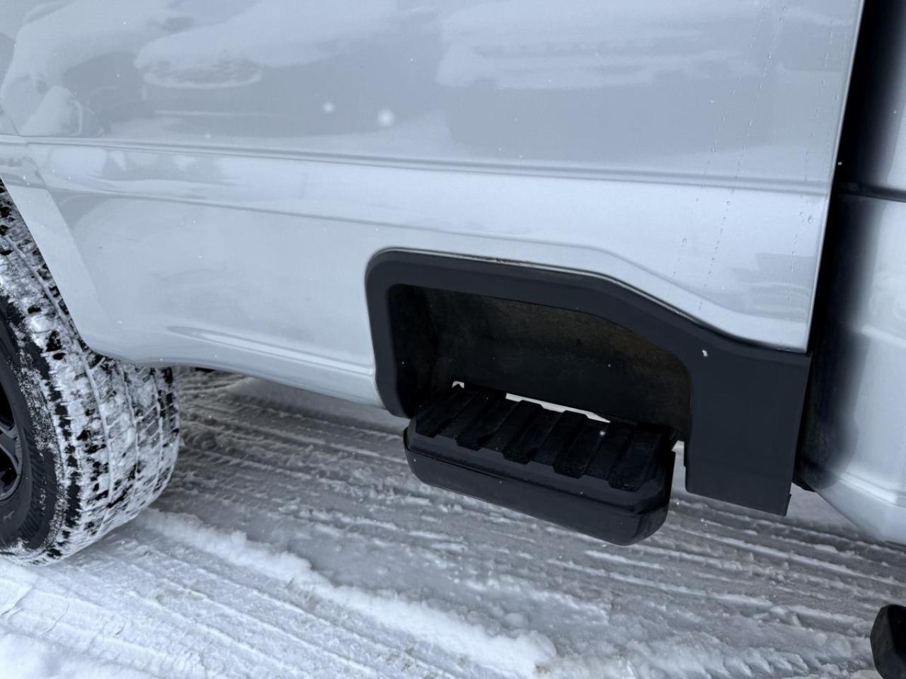 2023 Ford F-250 Super Duty SRW XLT 4WD SUPERCAB 8' BOX Photo