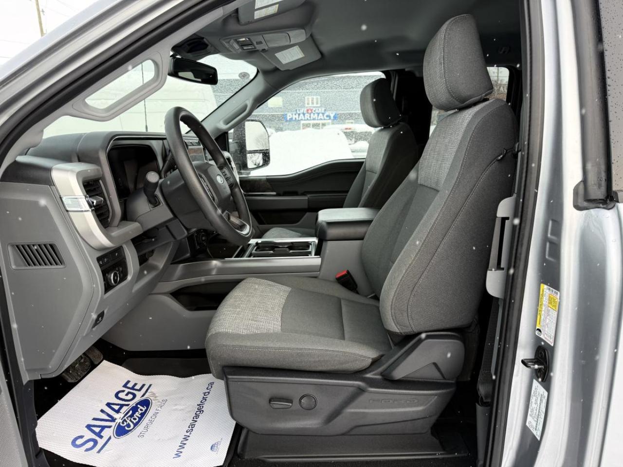 2023 Ford F-250 Super Duty SRW XLT 4WD SUPERCAB 8' BOX Photo