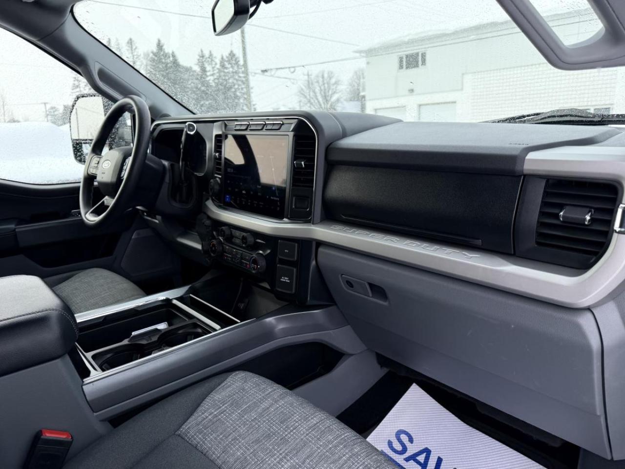 2023 Ford F-250 Super Duty SRW XLT 4WD SUPERCAB 8' BOX Photo