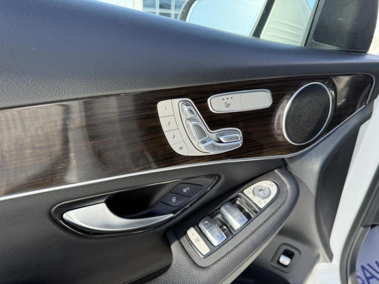 2020 Mercedes-Benz GLC GLC 300 4MATIC SUV Photo